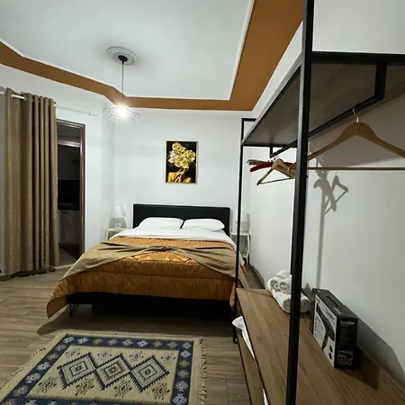 Apartment Square 21 *