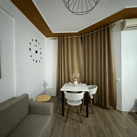 Square 21 Apartmán *